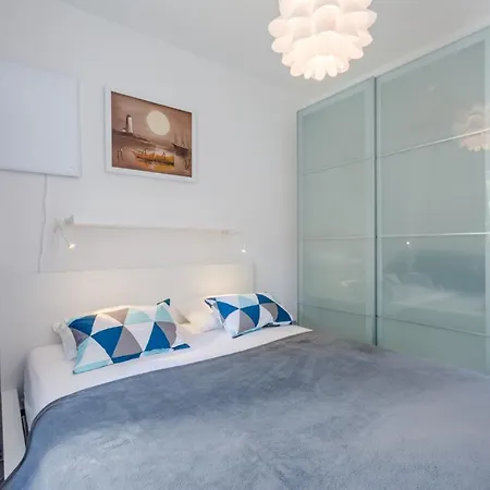 Stella * 斯普利特卡