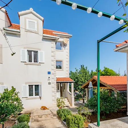 Stella Apartmán